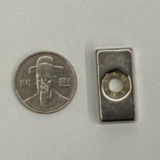 1 Máy Tính 3X1.5 Lỗ Vít Nam Châm Tròn Siêu Neodymium Sarah Hội Trường Chân Bu Lông Ghi Nhớ Giữ Nam Châm