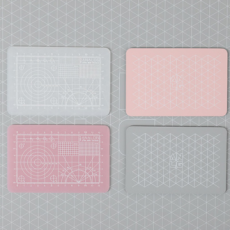 Thảm cắt bảo vệ bàn làm việc mini